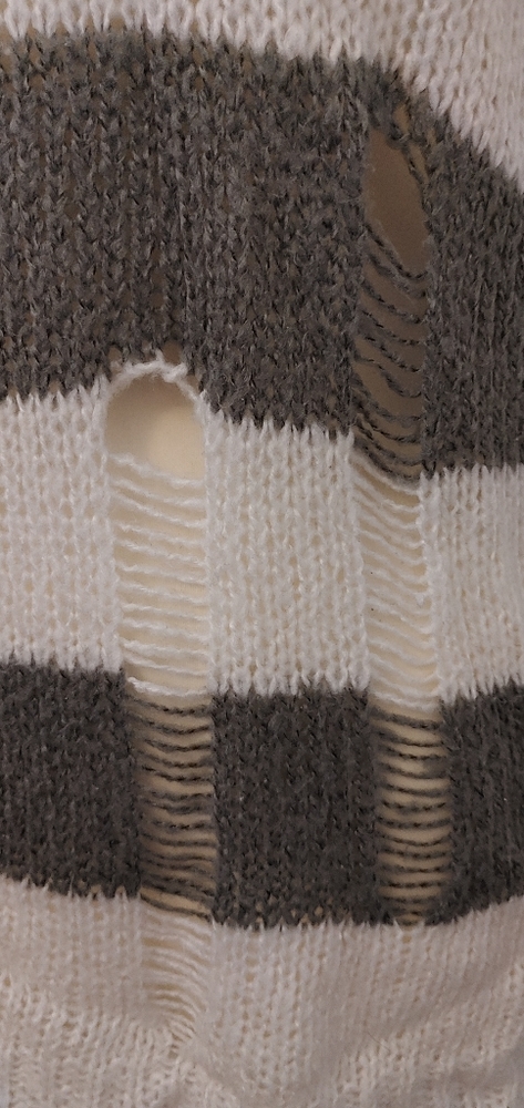 Distressed striped sweater - Picture 2 of 12